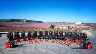Serma, concesionario oficial de Linde MH en Aragón y Soria, equipa con carretillas elevadoras la planta productiva de Frutas La Espesa en Fraga