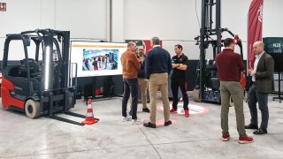 Grupo Serma celebra joranda de puertas abiertas con soluciones de automatización de almacenes en la Jornada de Puertas Abiertas de AGV Robotics
